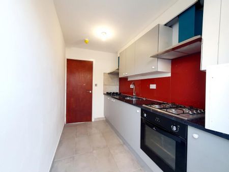 1 bedroom in a house share to rent - Photo 5