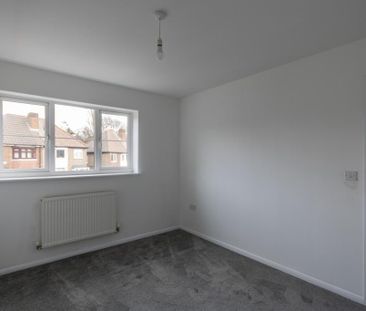 3 bedroom end of terrace house to rent - Photo 3