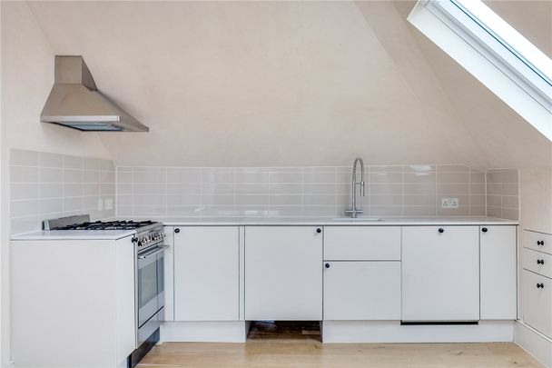 Cavendish Road, Queens Park, NW6, London - Photo 1