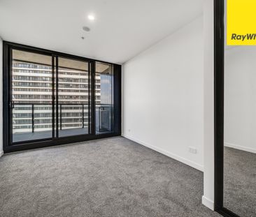 Nightfall | Flawless 2 Bedroom Ensuite Apartment - Photo 4