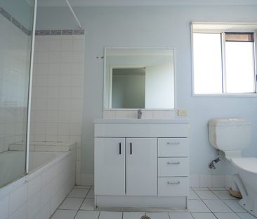 VERY CENTRAL POSITION, SECURE COMPLEX WITH GATE AND POOL, MINS TO S... - Photo 5