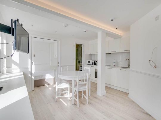 1 bedroom flat to rent - Photo 1