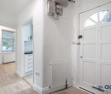 Buck Lane, Kingsbury, London, NW9 - Photo 2