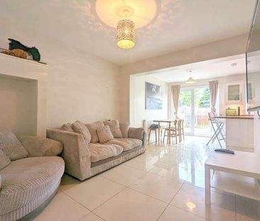 Gould Road, Bedfont, TW14 - Photo 1