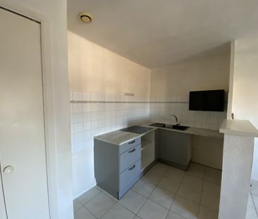 Location Appartement 2 pièces 39m² CARCASSONNE 11000 - Photo 4