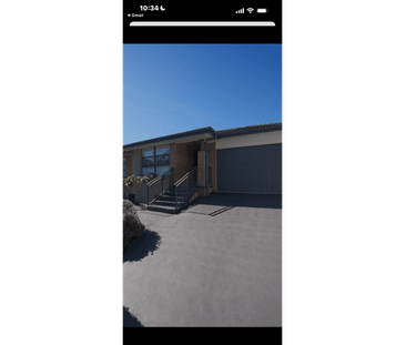 Handy Location with nearly new built house - Photo 3