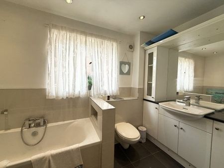 Room 2, Dartmouth Drive, St Helens, W... - Photo 4