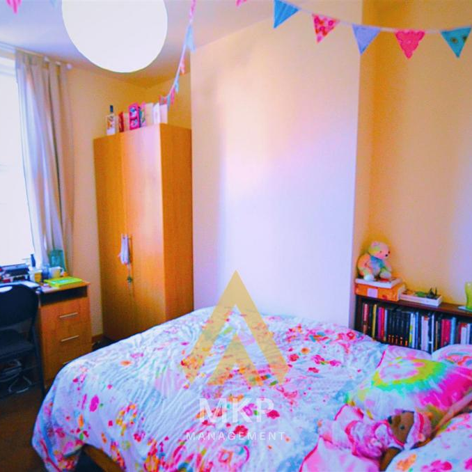 4 bedroom terraced house to rent - Photo 1