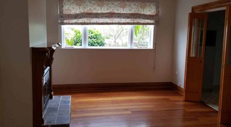 Picture Perfect - Photo 2