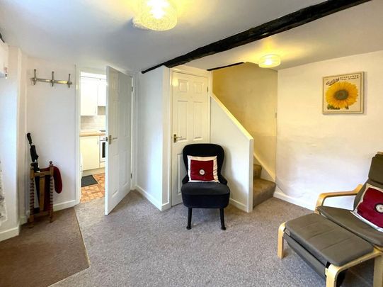 1 bedroom semi-detached house to rent - Photo 1