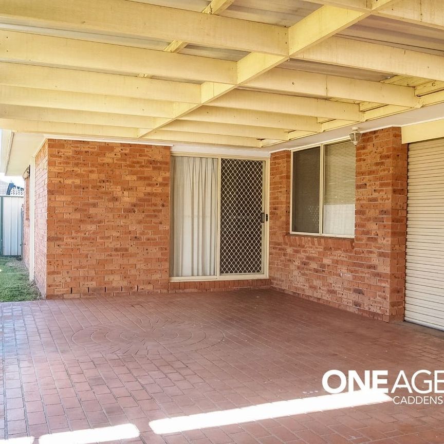 GREAT LOCATION!!! - Photo 1