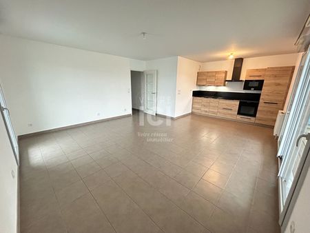 A Louer Appartement 3 Pièces De 65 M² Avec Grande Terrasse De 48 M² + Deux Places De Stationnements Privative -sainte Luce Sur Loire - Photo 5