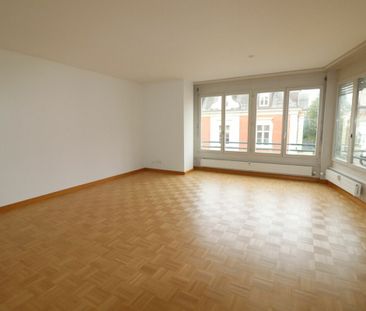 Erstvermietung nach Teilsanierung - schöne 3 1/2-Zimmerwohnung in B... - Photo 4