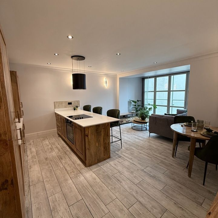 1 Bed Flat, Wellington Street, LS1 - Photo 1