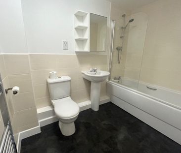 Cwrt Y Terfyn, Saltney, WALES - Photo 1