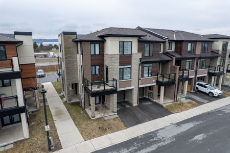 For Lease - 590 North Service Road Unit# 98, Hamilton, Ontario - Photo 2