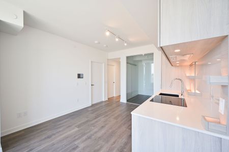For Lease - 28 Ann Street Unit# 302, Mississauga, Ontario - Photo 2