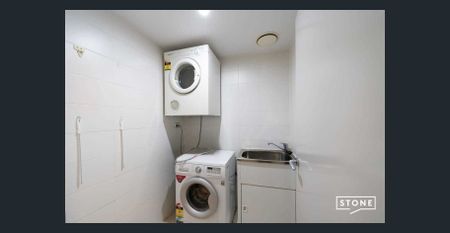 Spacious 2 bedrooms apartment in the prime location of Ultimo - Photo 4