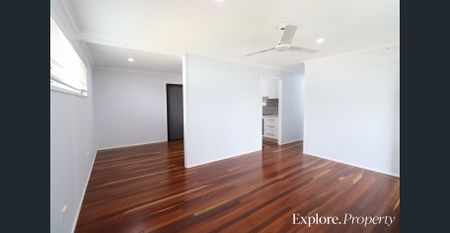 3 Bedroom house with large yard - Photo 2