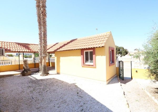 Adosado en la Regia . Temporada larga.