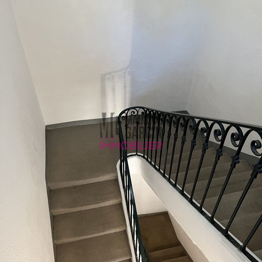 A LOUER - TRIPLEX BEAUMES DE VENISE - 4 pièces 82.70m² - Photo 1