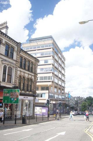 Parliament Street, Harrogate, North Yorkshire, HG1 - Photo 3