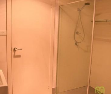 Convenient living! - Photo 6