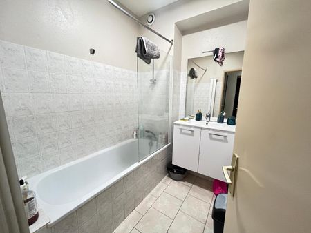 Location Appartement 3 pièces 53m² ALBI 81000 - Photo 5