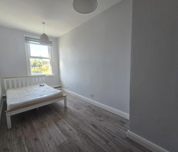 Studio Flat, Maple Road, SE20 - Photo 2