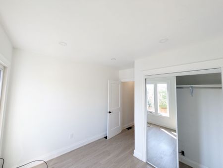 For Lease - 1865 Davenport Road Unit# 2, Toronto, Ontario - Photo 4