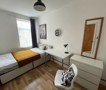 3 Bed Terraced House, Skipworth Street, LE2 - Photo 4