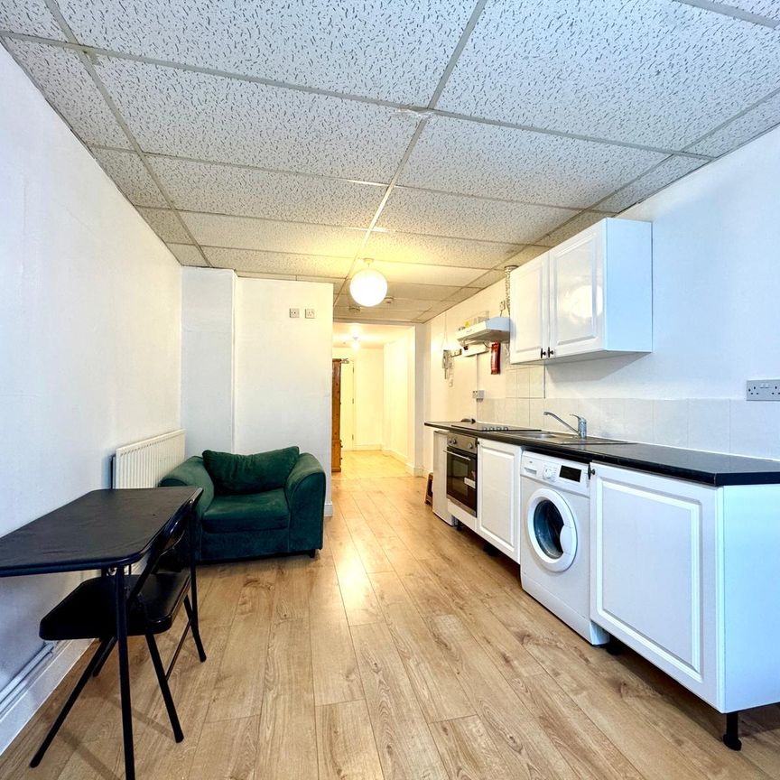 Kember Street, Islington, London, N1 - Photo 1