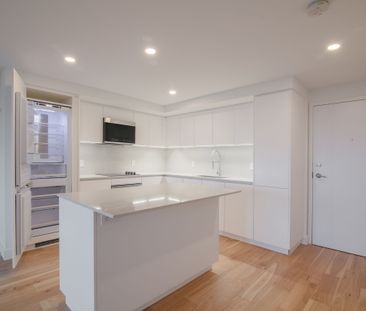 3460 Peel Street - Photo 3