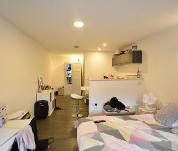 Studio to rent - Photo 3