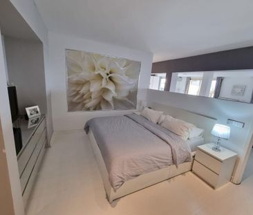 Luxury penthouse for rent in Palma de Mallorca, Balearic Islands - Photo 1