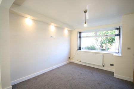 3 bedroom semi-detached house to rent - Photo 2