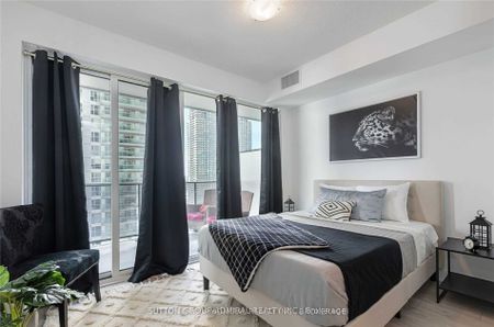 For Lease - 70 Annie Craig Drive Unit# 1707, Toronto, Ontario - Photo 4