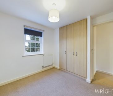 4 bedroom Link Detached - Langstone Ley - Photo 6