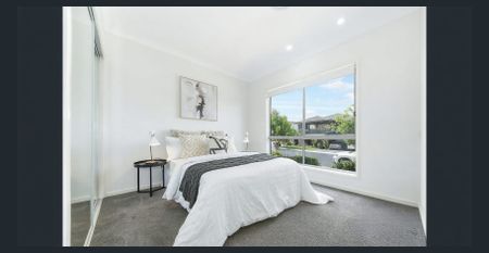 Light-Filled Family Home in Highly Sought-After Grantham Farm - Photo 3