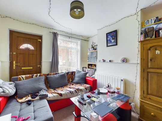 2 bedroom terraced house to rent - Photo 1