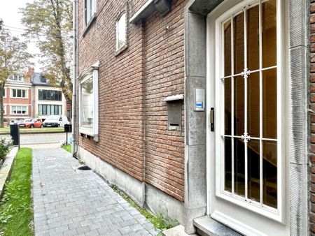 Recent gerenoveerd app met 2 slaapkamers! - Photo 2