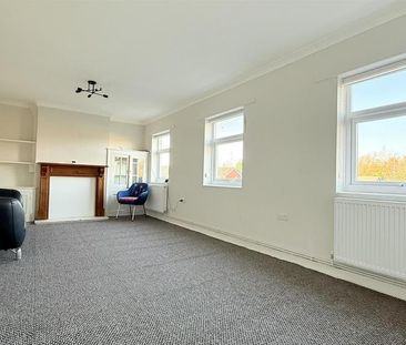 3 bedroom maisonette to rent - Photo 3