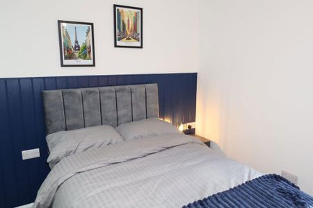 1 bedroom in a house share to rent - Photo 3