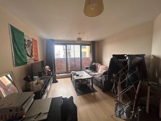 Loates Lane, Watford - Photo 1