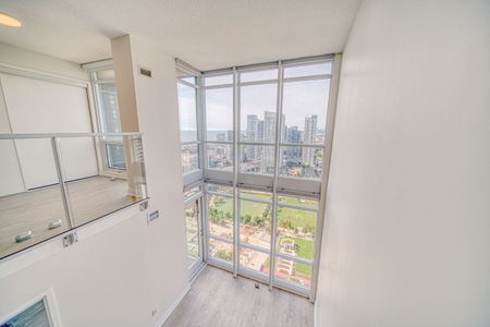 For Lease - 15 Fort York Boulevard Unit# 3701, Toronto, Ontario - Photo 2