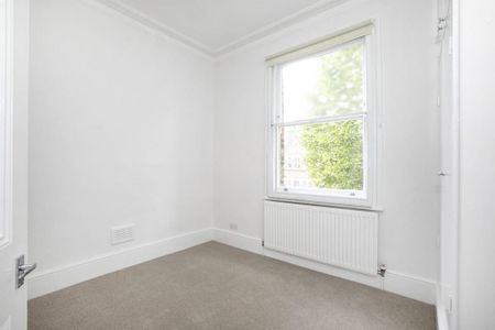 3 bedroom apartment to rent - Photo 3