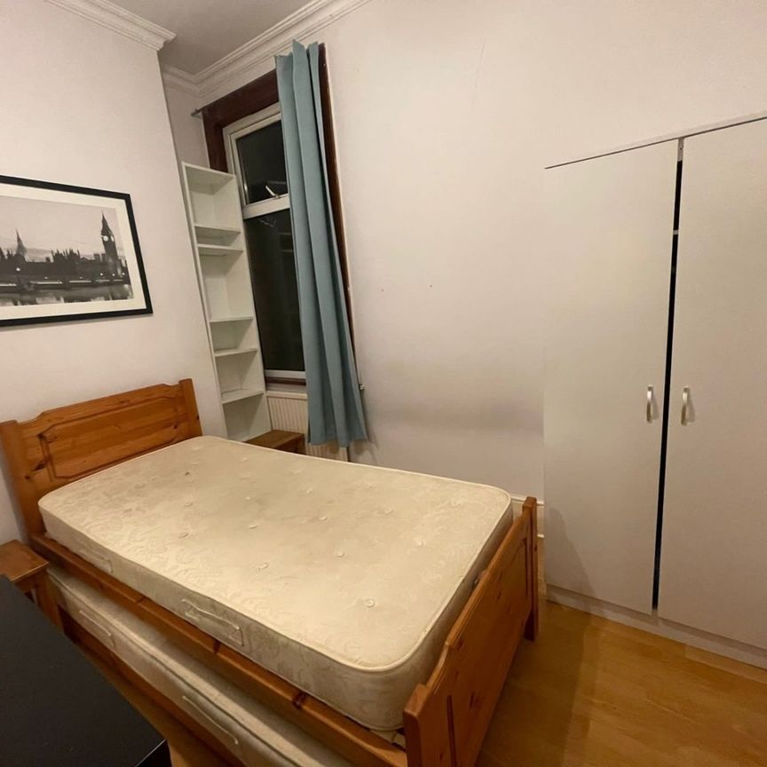 Room in a Shared Flat, Northcote Avenue, W5 - Photo 1