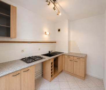 Location Appartement 2 pièces 47m² VILLERS LES NANCY 54600 - Photo 2