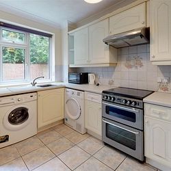 Edenbridge House, St Martins Place, Canterbury, CT1 1QF, Kent - Photo 3