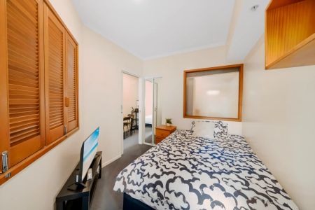 Room 2 (Private) - Photo 2